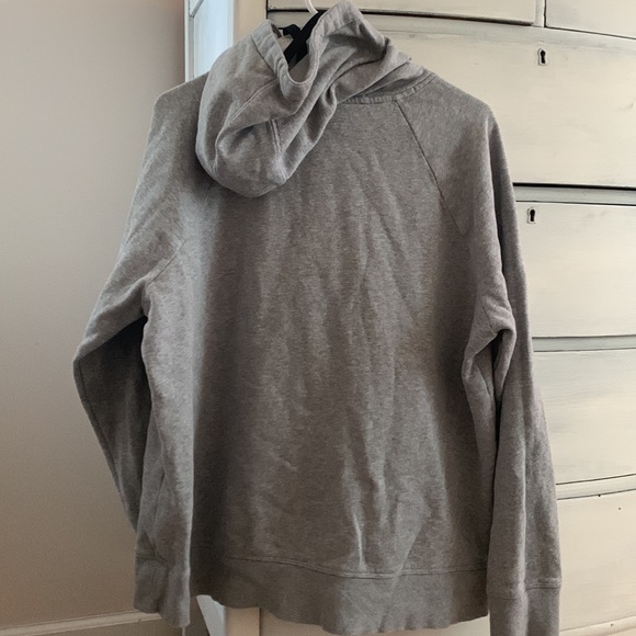 Under Armour Sweatshirt - Picture 3 of 3